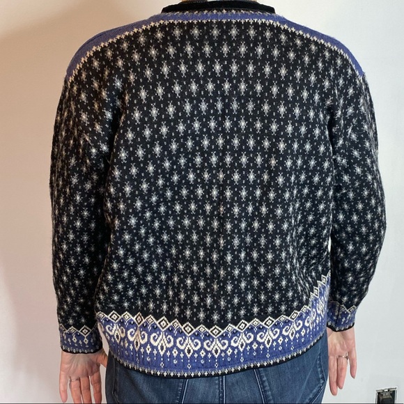 Skjaeveland Wool Sweater Ornate Front Closure - Picture 2 of 4